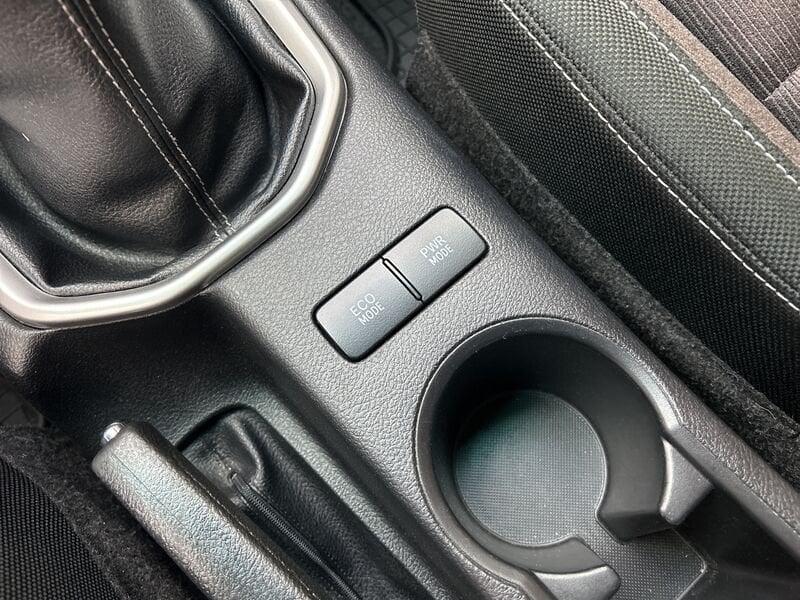Toyota Hilux 2.4 d-4d double cab Lounge 4wd