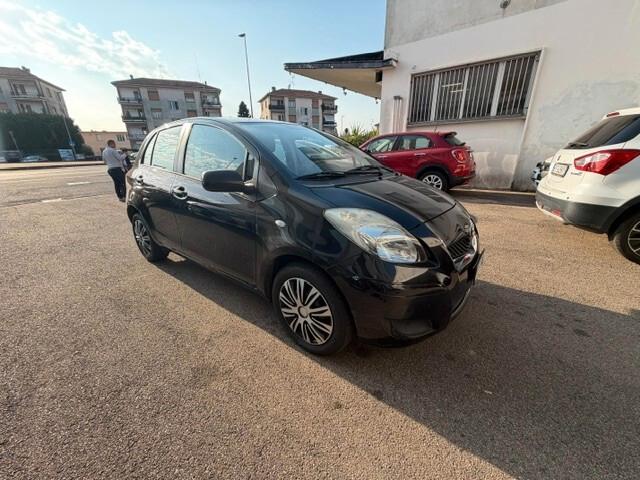 Toyota Yaris 1.3 5 porte NEOPATENTATI