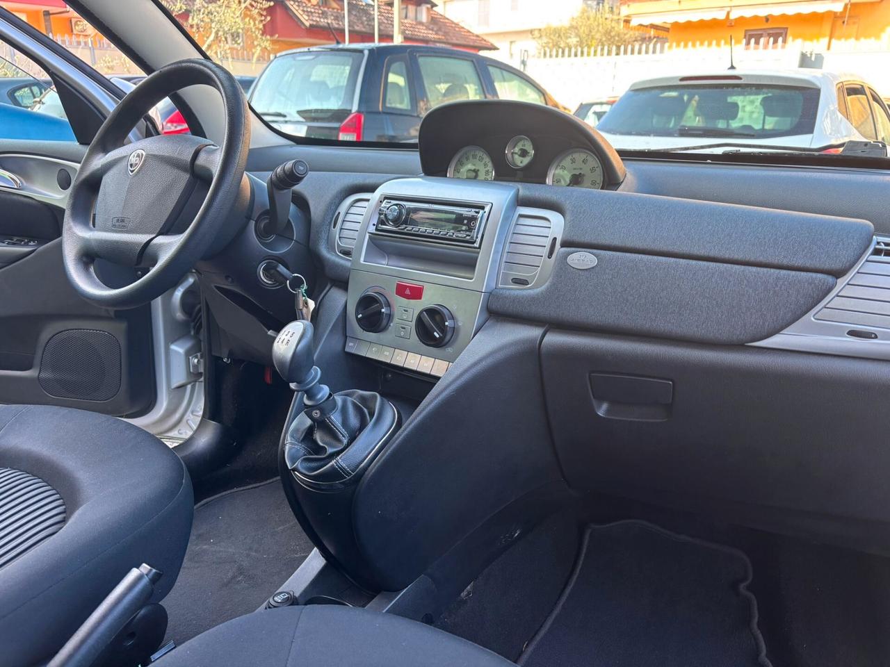 Lancia Ypsilon 1.4 Platino