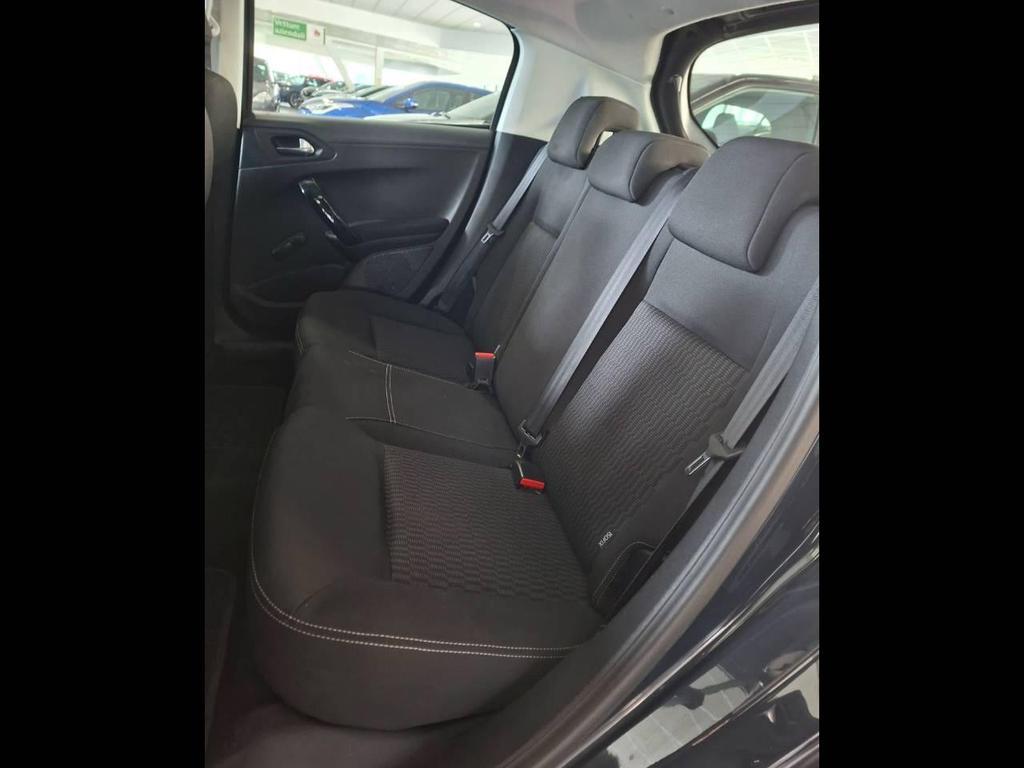 Peugeot 208 5 Porte 1.6 BlueHDi Active