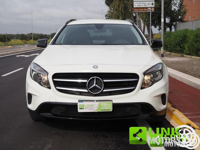 MERCEDES-BENZ GLA 200 d Sport autom