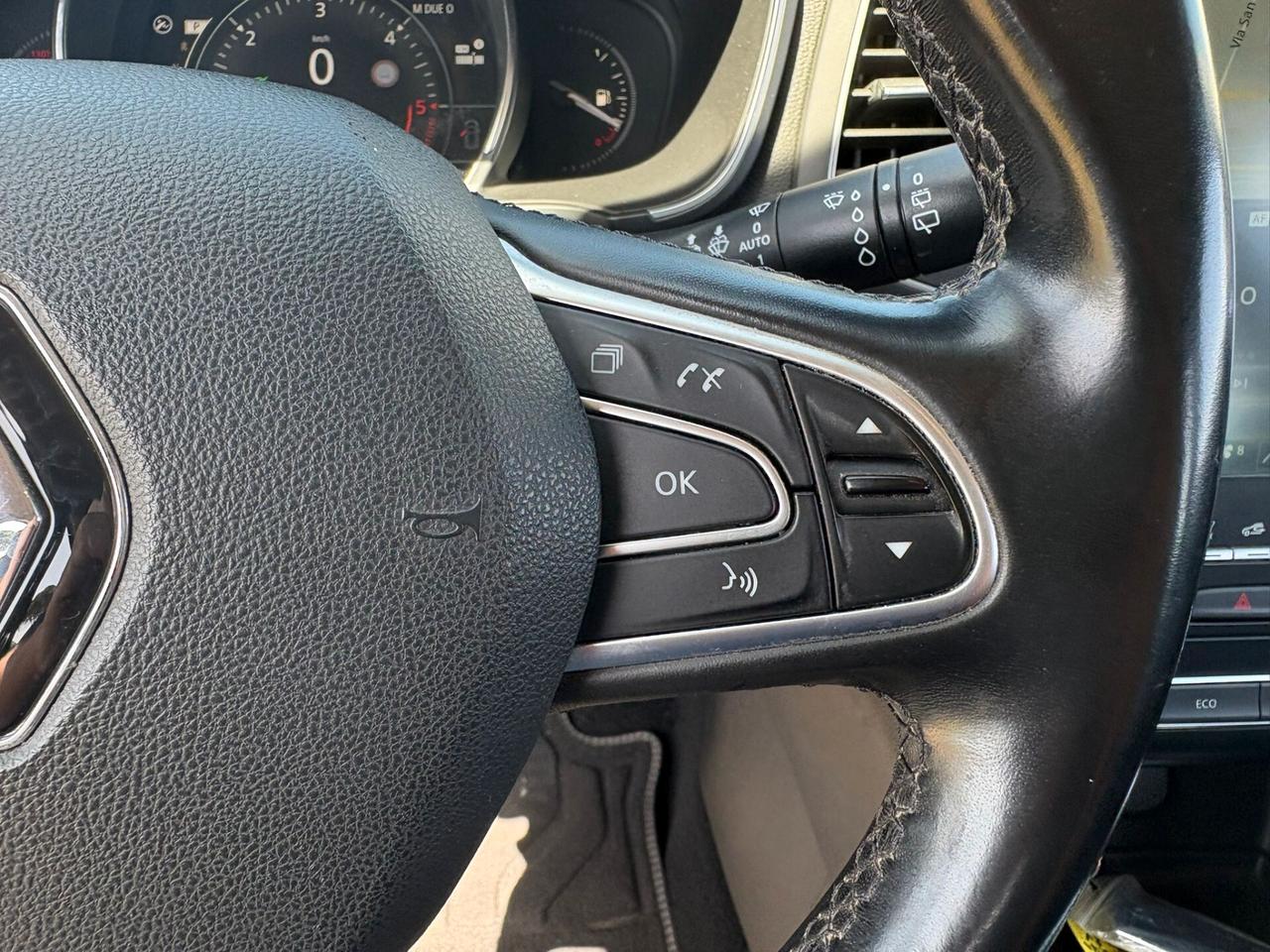 Renault Megane Mégane dCi 8V 110 CV EDC Energy Bose