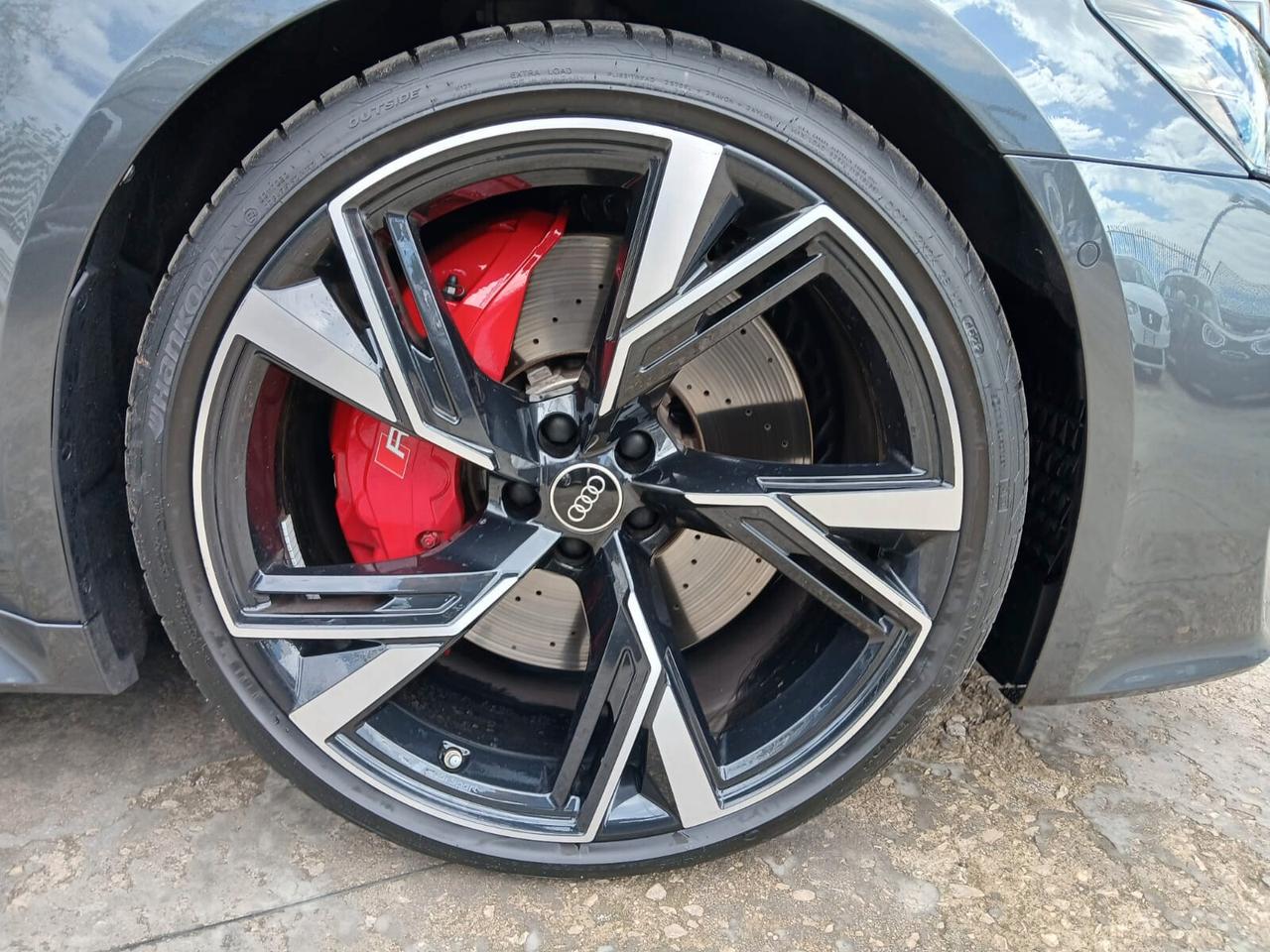 Audi A6 RS 6 Avant 4.0 TFSI V8 quattro tiptronic Performance