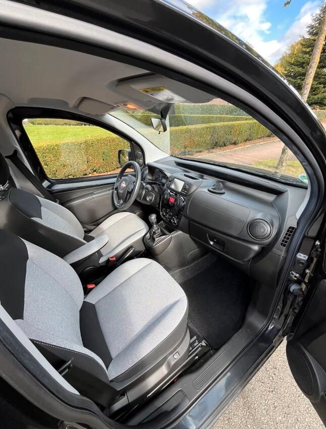 Fiat Qubo 1.4 8V 77 CV Easy DOPPIA PORTA POSTERIORE Autovettura