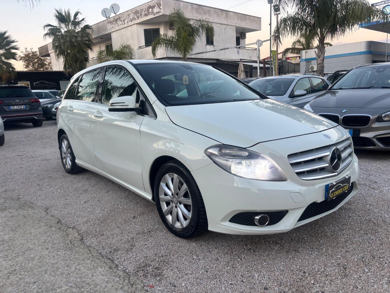 MERCEDES CLASSE B-180 PREMIUM FULL OPT