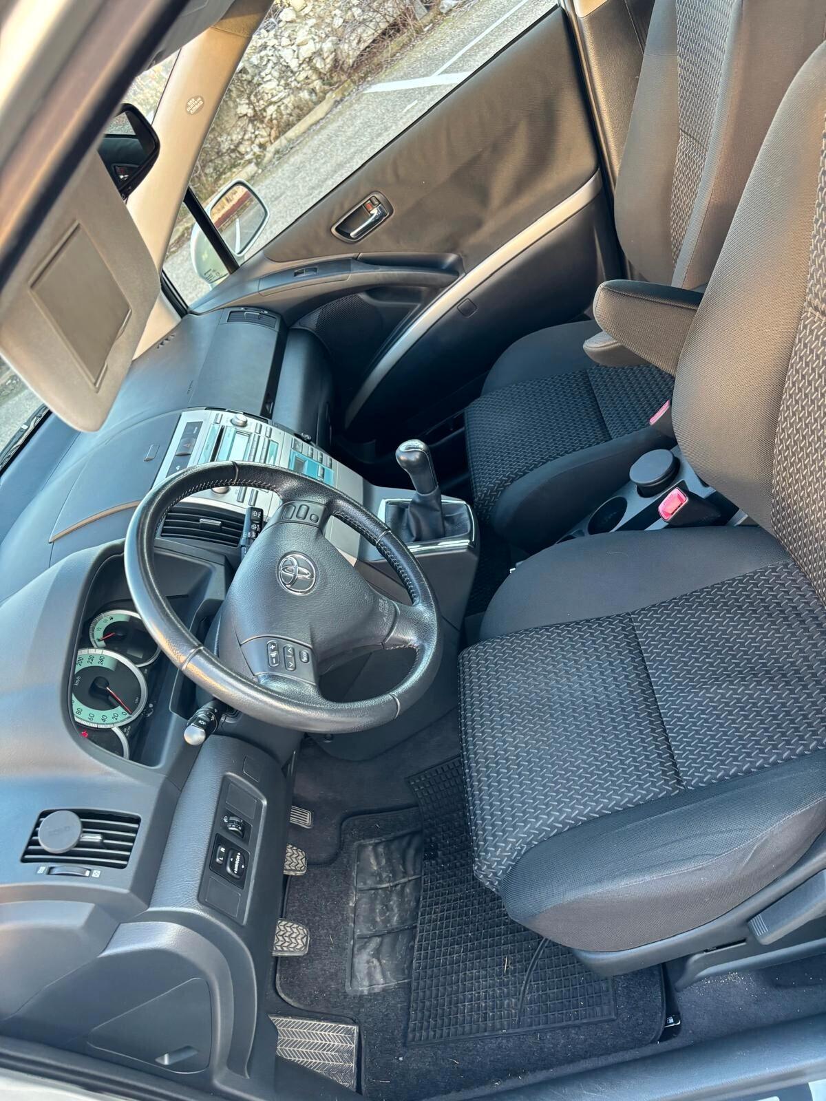 Toyota Corolla Verso 1.8 16V Sol TUTTA TAGLIANDATA TOYOTA UNICO PROPRIETARIO