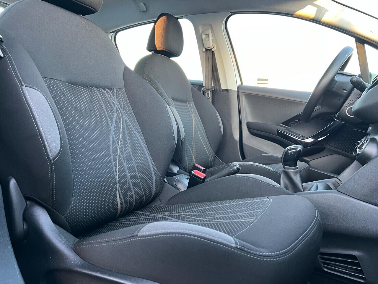 Peugeot 208 1.2 Benzina 82cv 5P. Allure - 2014