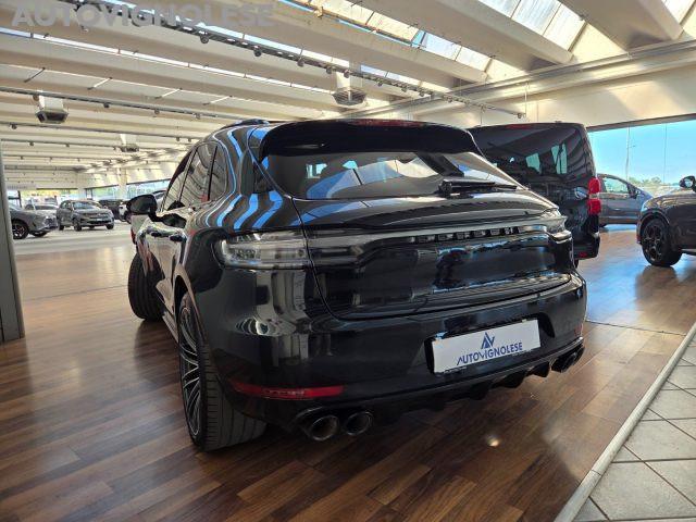 PORSCHE Macan 2.0 vettura con 39.000 euro di optional-Uniprop