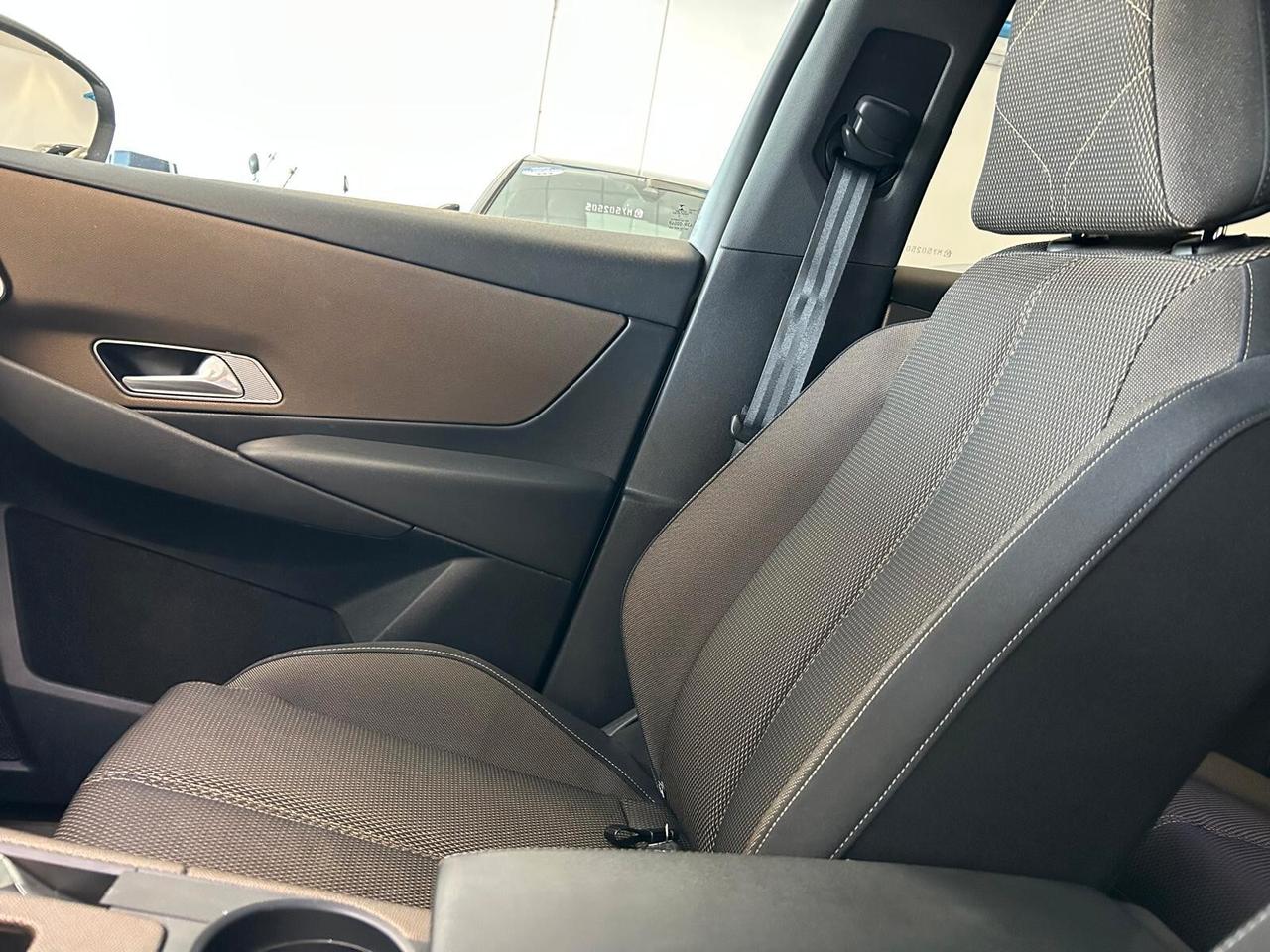 Ds DS 7 Crossback BUSINESS BlueHDi 130 aut. N1 SPOTICAR