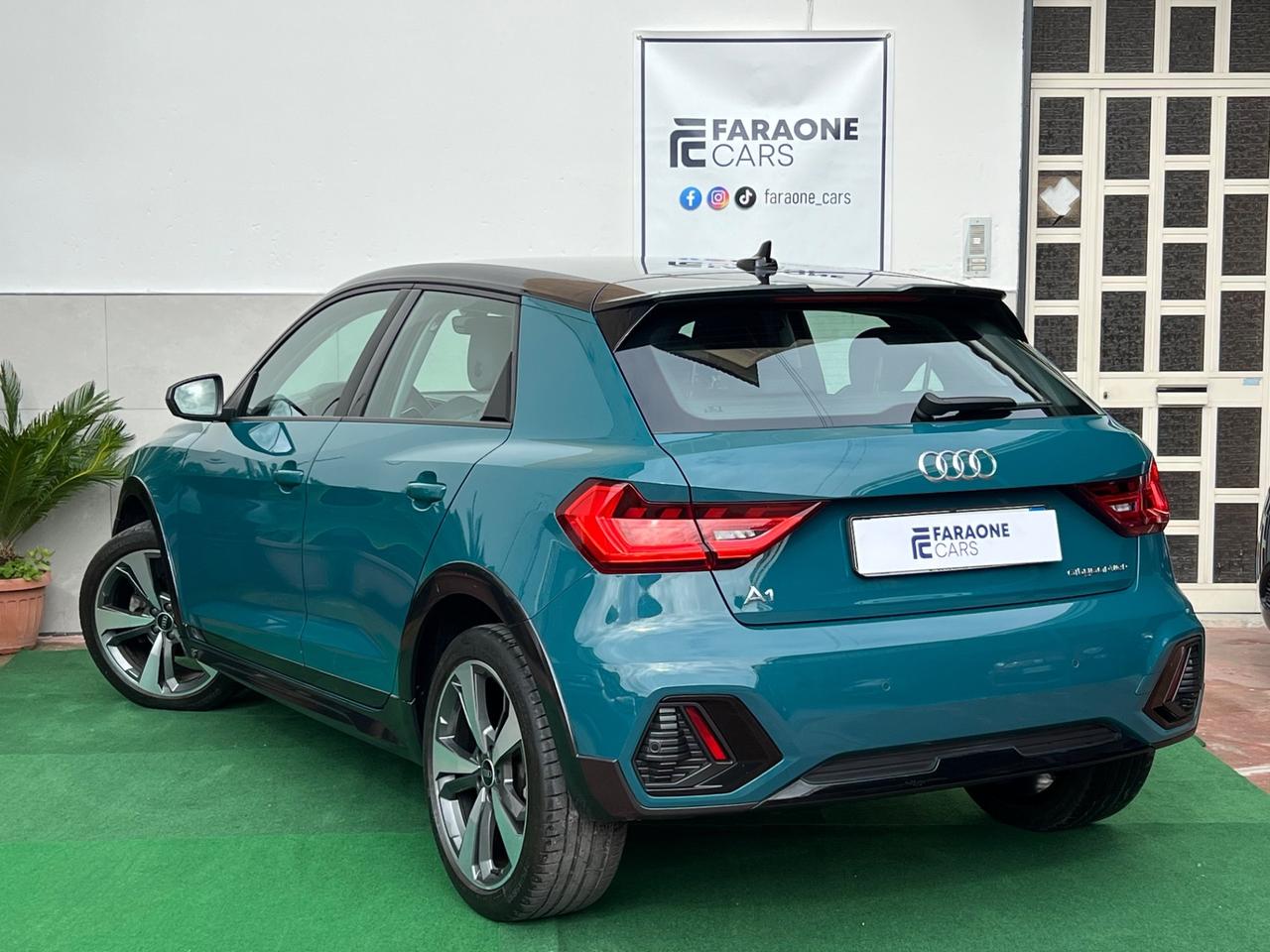 Audi A1 citycarver 30 TFSI S tronic Identity Contrast