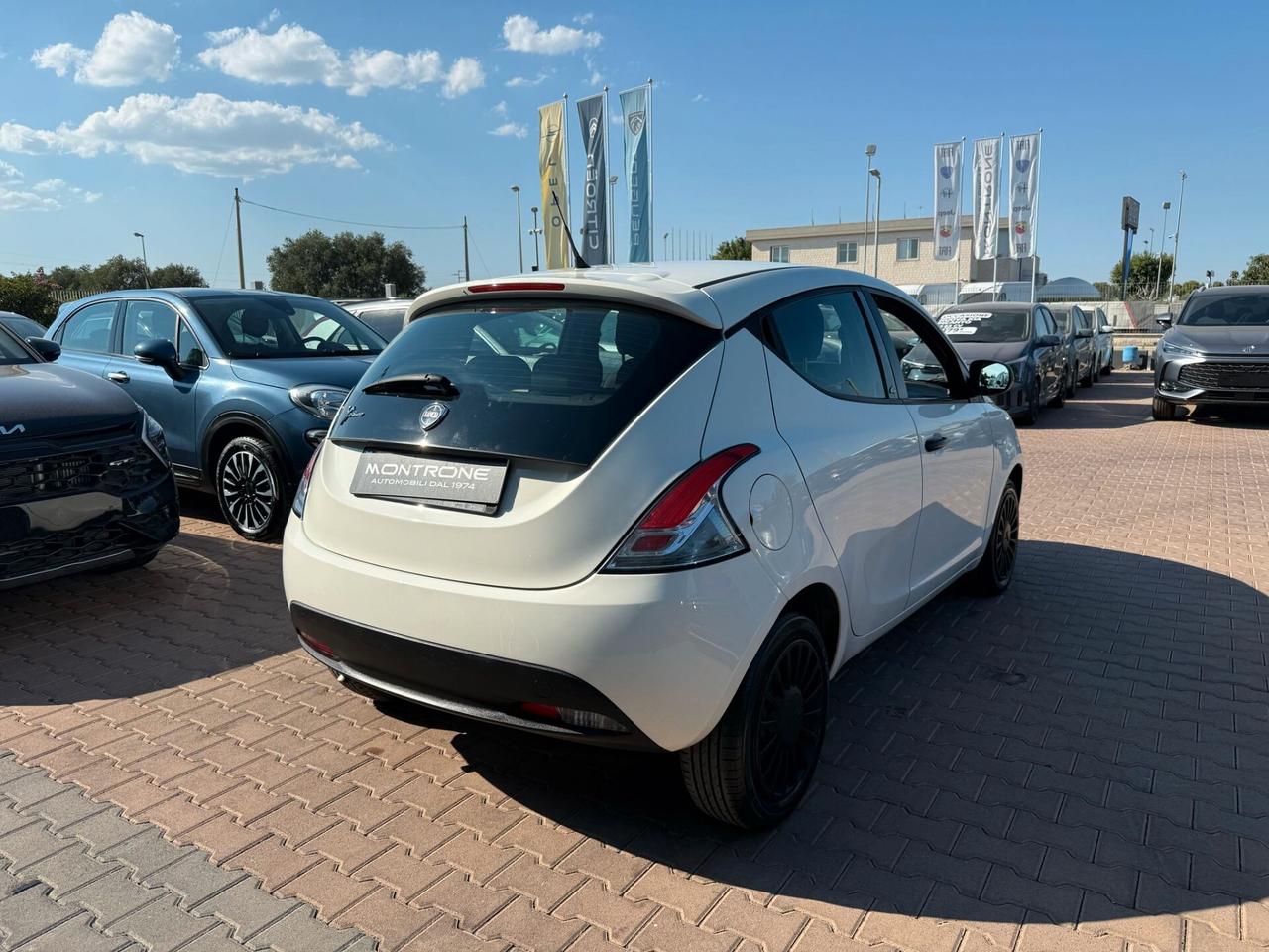Lancia Ypsilon 1.2 69 CV 5 porte GPL Ecochic Elefantino Blu