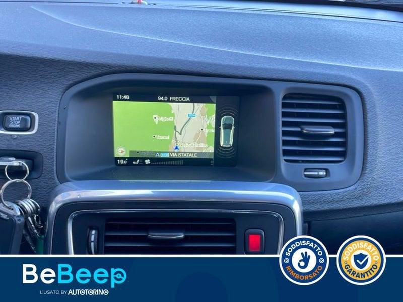 Volvo V60 Cross Country 2.4 D4 MOMENTUM AWD GEARTRONIC