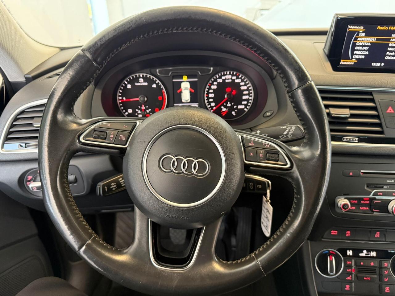 Audi Q3 2.0 TDI 150 CV Sport 6m Full Led