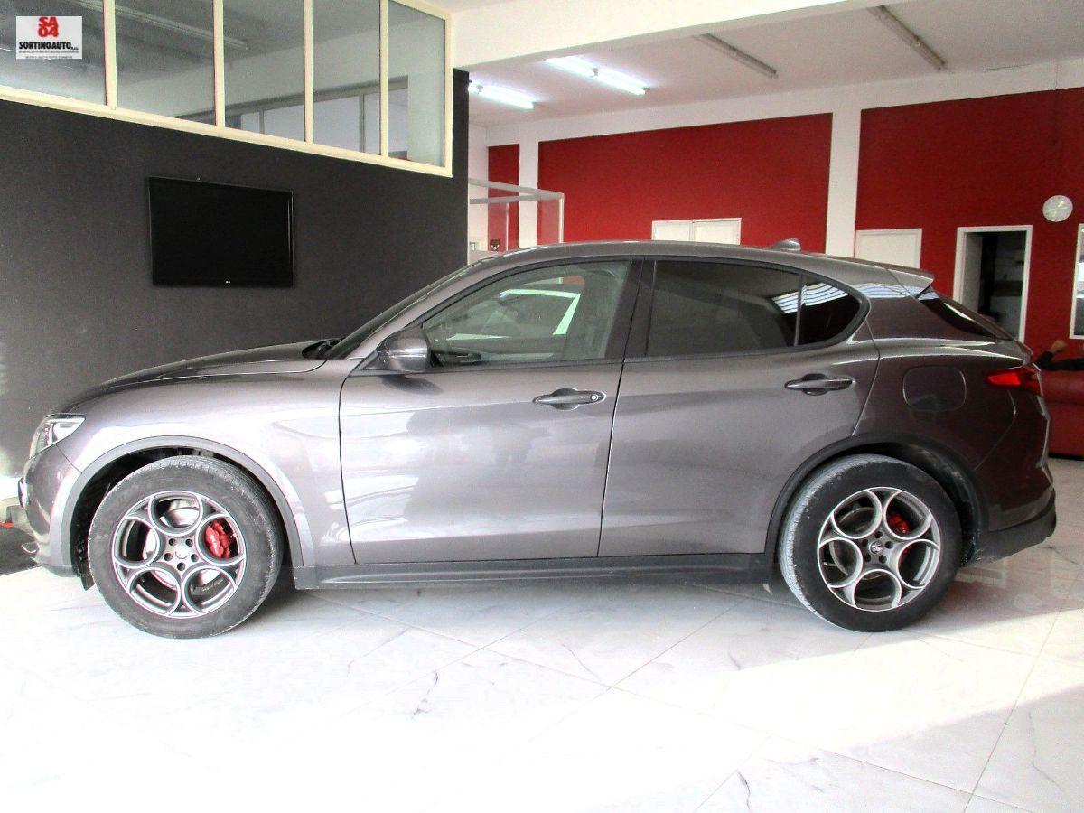 A.R.Stelvio 2.2 T.diesel 190cv AT8 Q4 Exec.-2022