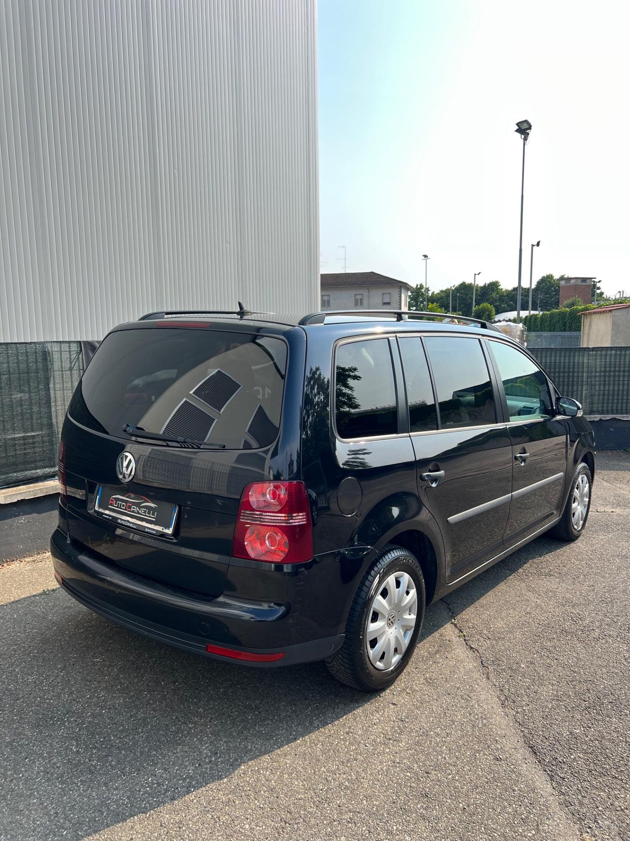 Volkswagen Touran 1.6 Trendline Bifuel GPL RINNOVATO