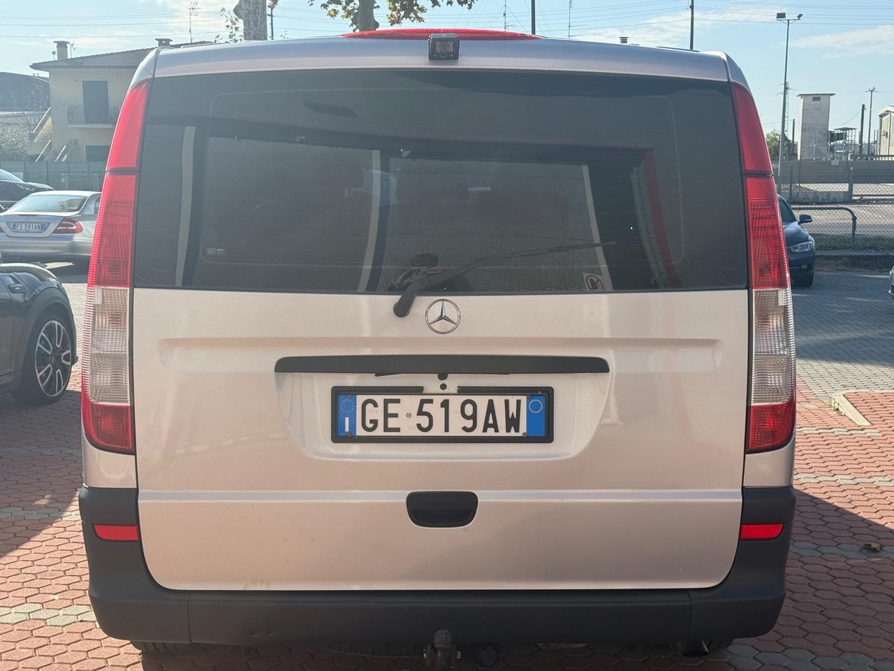 NOLEGGIO GIORNALIERO/BREVE TERMINE 8 POSTI Mercedes-benz Vito 2.2 111 CDI Kombi Long