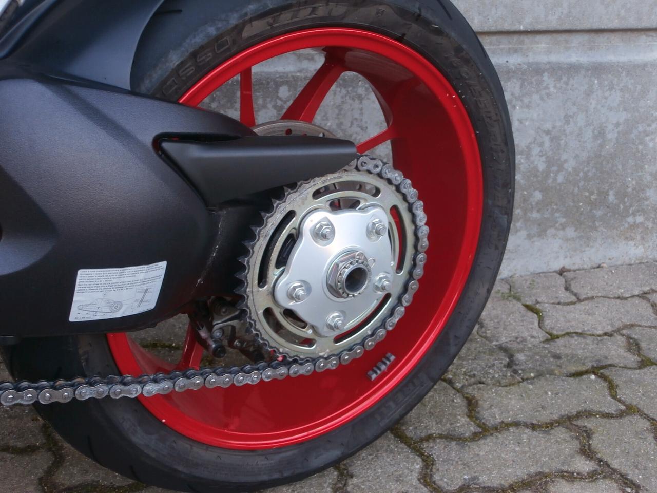 Ducati Hypermotard 939 del 2019 passaggio incluso, tagliando e garanzia