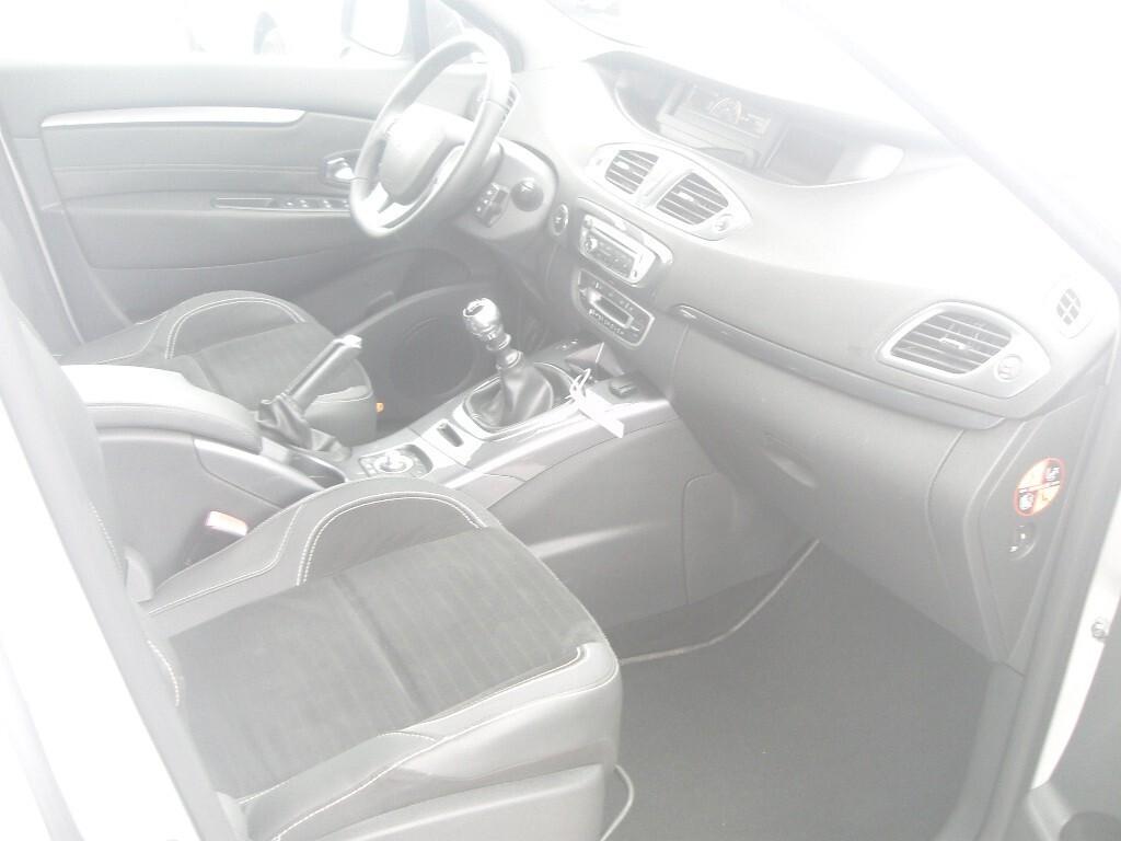 Renault Scenic XMod Cross 1.5 dCi 110CV - 2013