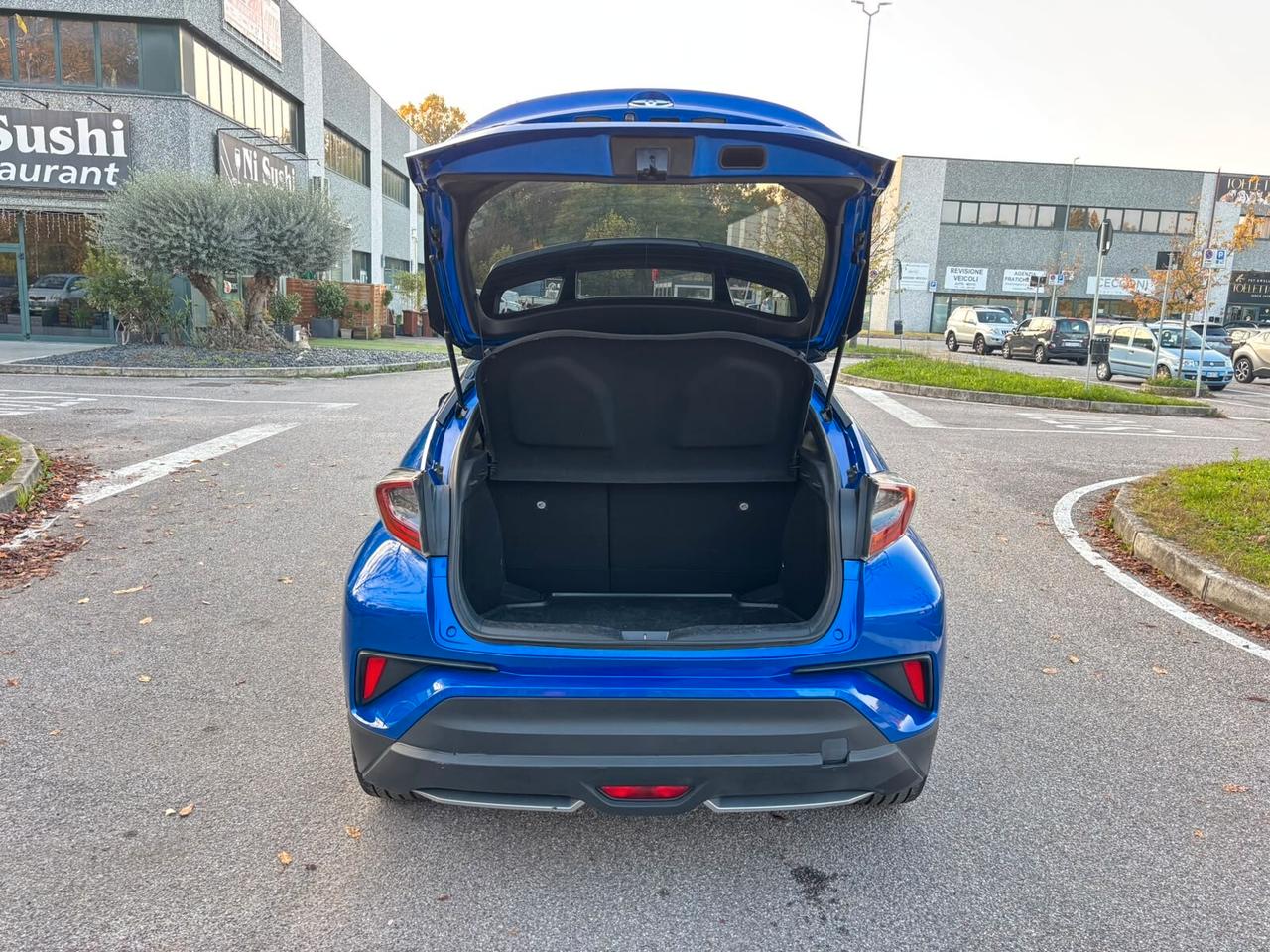 Toyota C-HR 1.8 Hybrid E-CVT Lounge