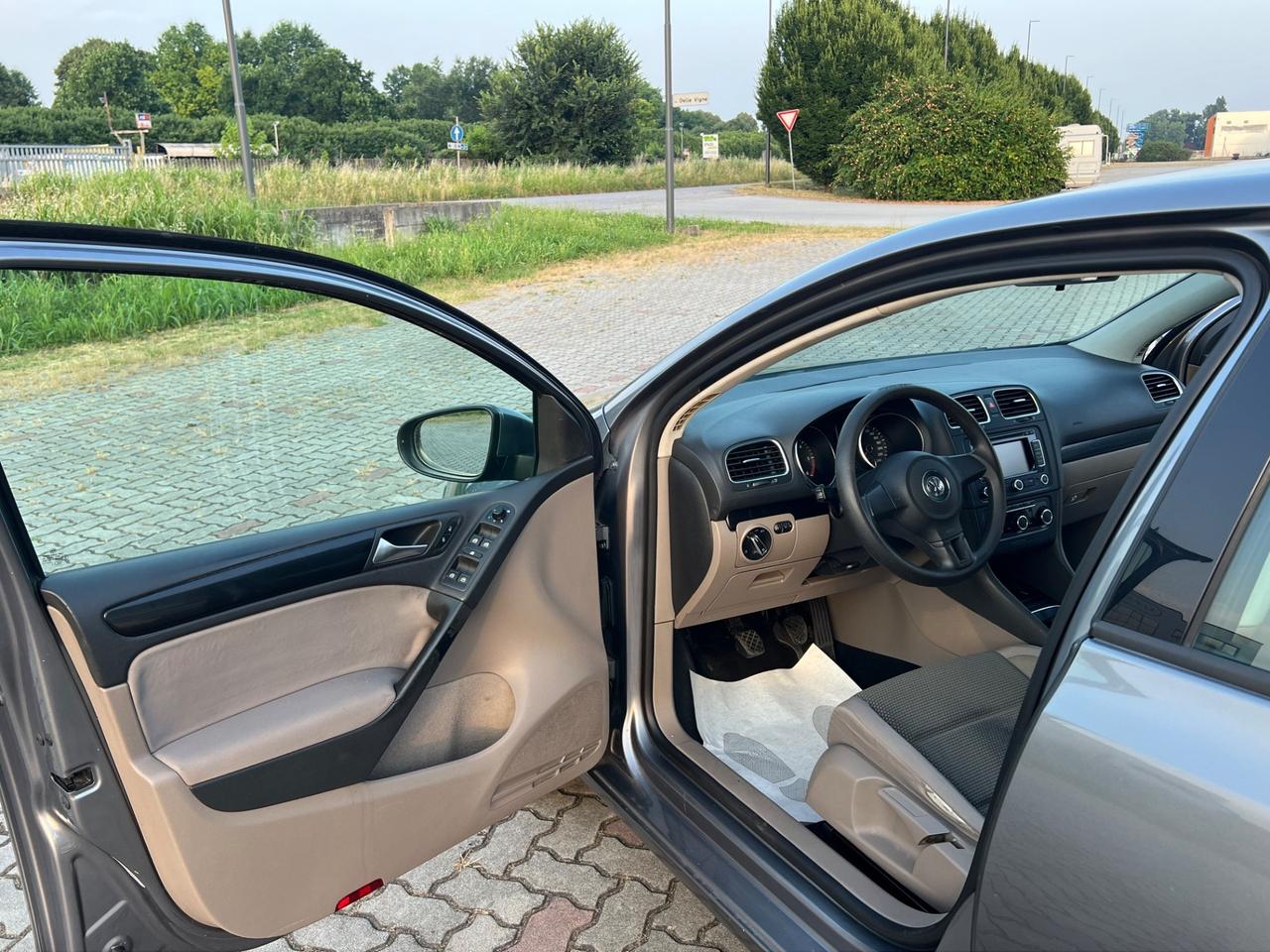 Volkswagen Golf 1.6 TDI DPF 5p. Comfortline