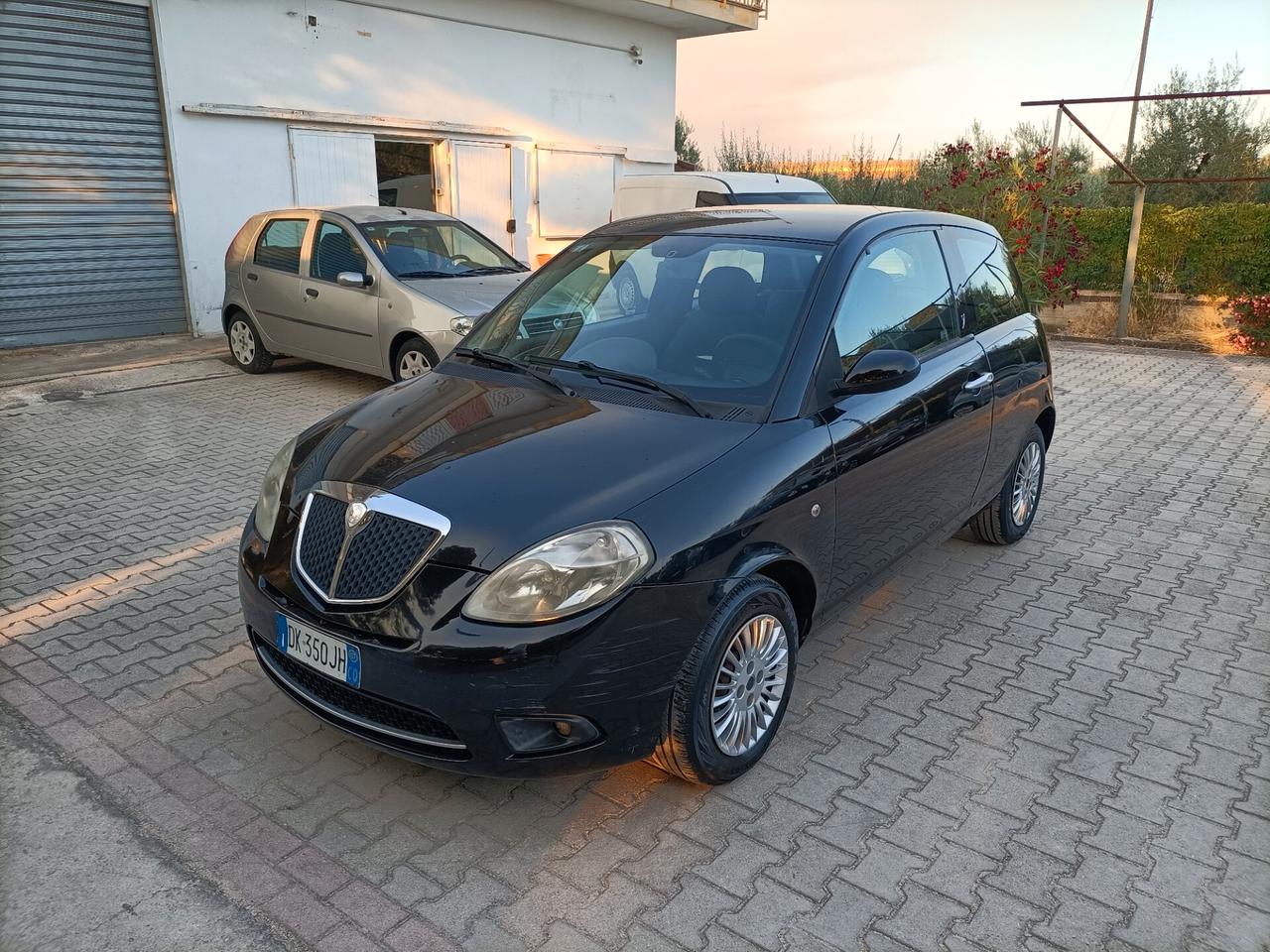 Lancia Ypsilon 1.2 Argento