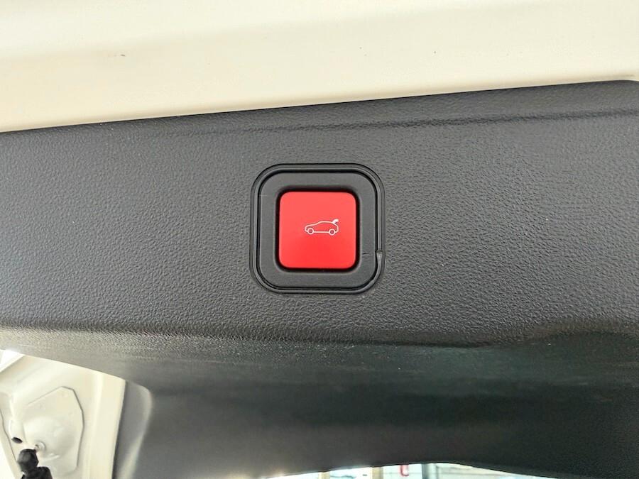 Jeep Avenger 1.2 Turbo 100 CV Altitude+GANCIO TRAINO+NAVI