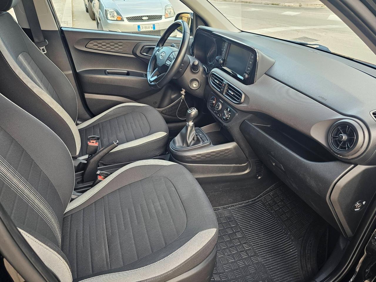 HYUNDAI 1.0 MPI 67CV TECH CONNECT PACK FULL
