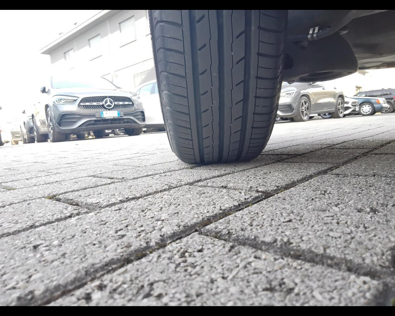 VOLKSWAGEN Polo V 2014 - Polo 5p 1.0 mpi Comfortline 75cv