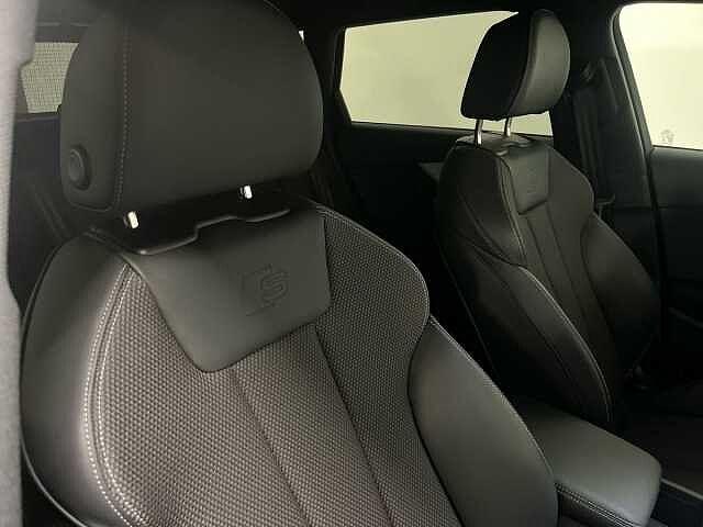 Audi A4 Avant 40 TDI quattro S tronic S line edition