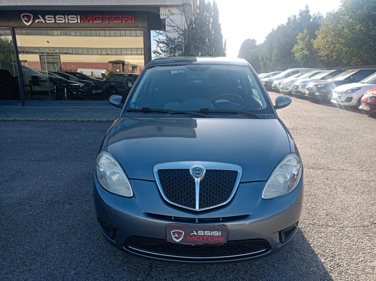 Lancia Ypsilon 1.2 Argento