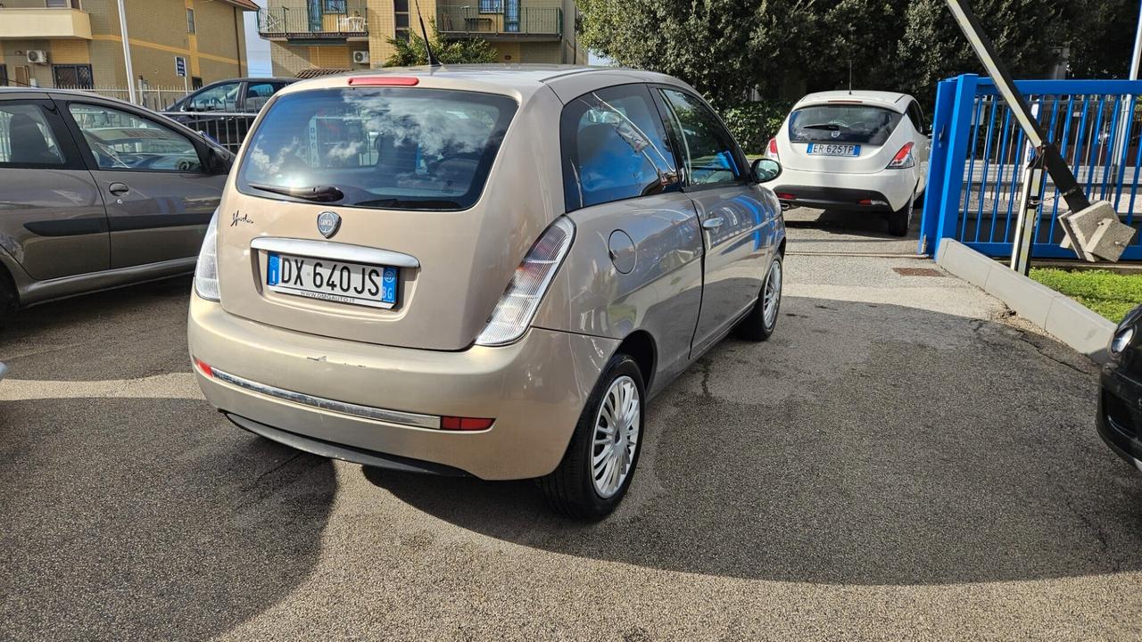 Lancia Ypsilon 1.2 Argento