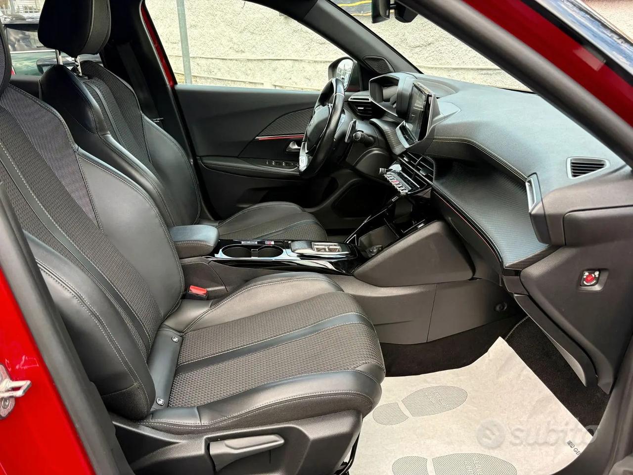 PEUGEOT 2008 1.5 BlueHDI(130cv) EAT8 GT AUTOMATICA