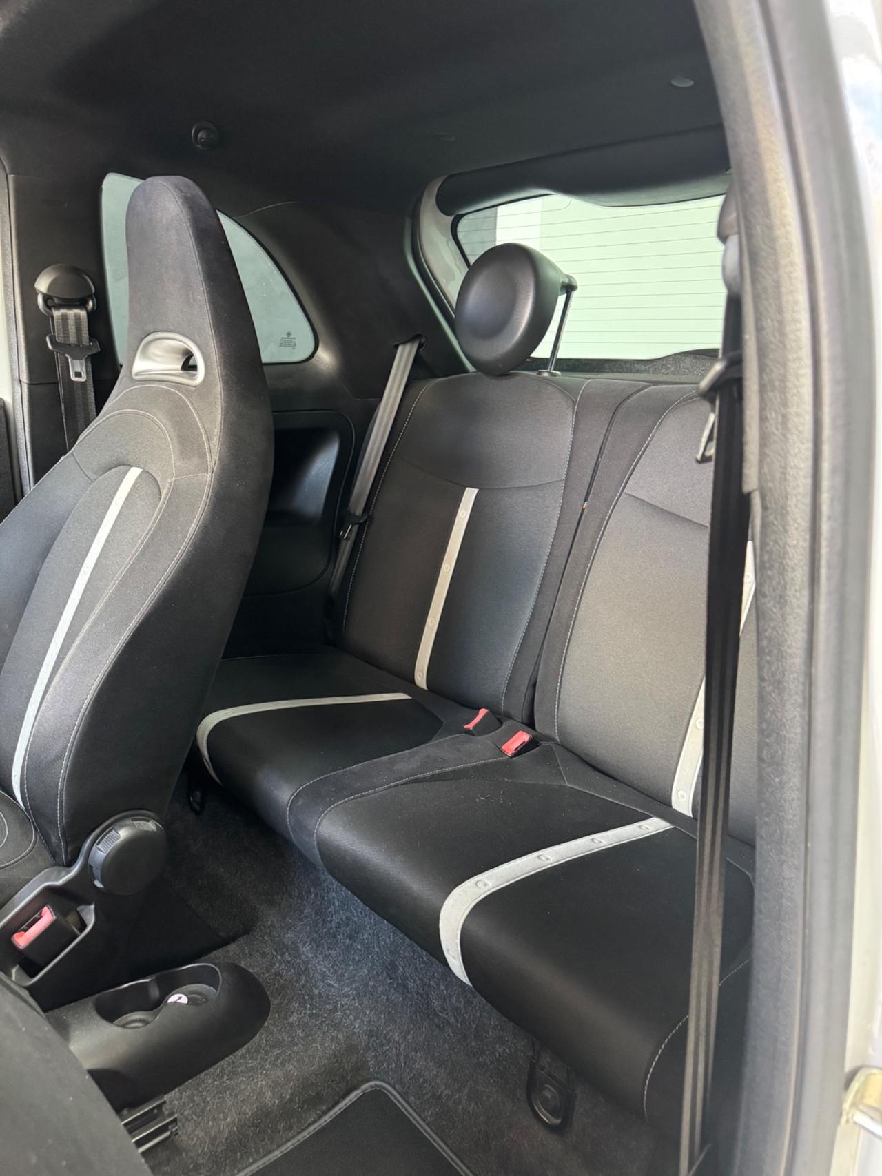 Abarth 500 C 1.4 Turbo T-Jet Custom