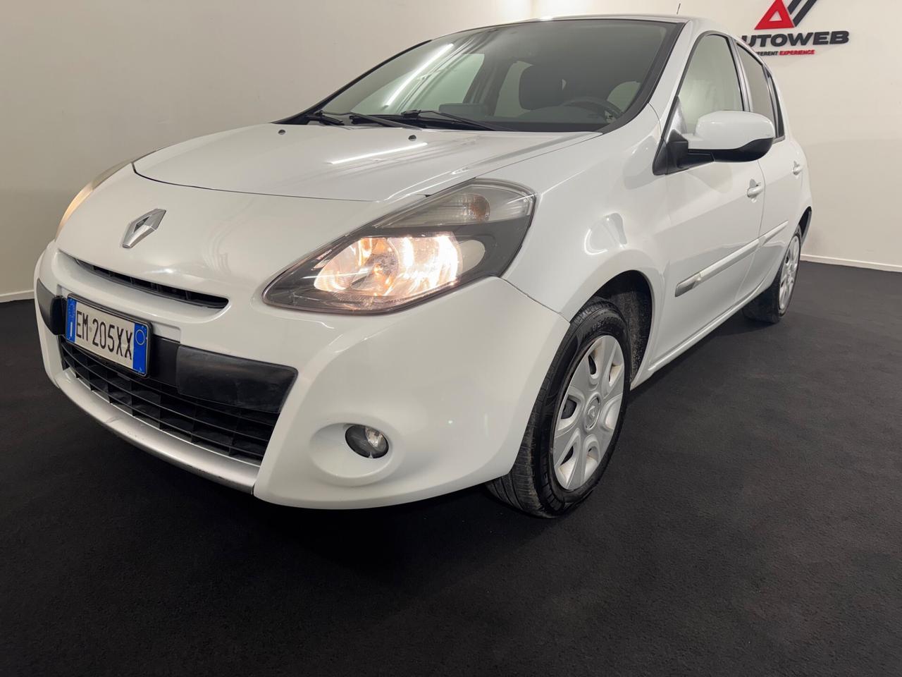 Renault Clio 1.5 dCi 90CV *NEOPATENTATI-NAVIGATORE*