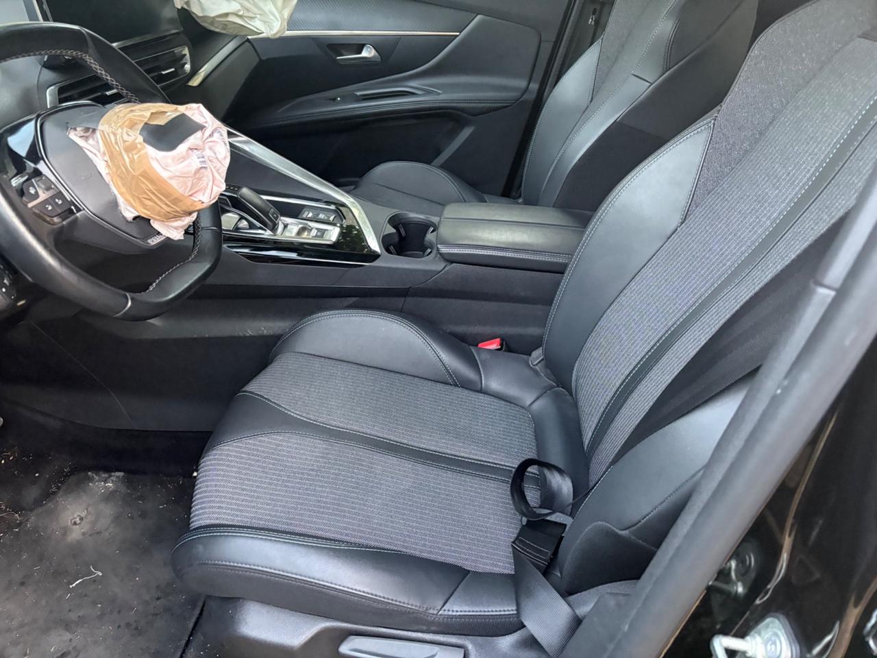 Peugeot 3008 INCIDENTATA