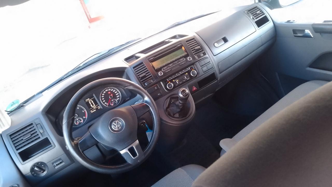 Volkswagen Caravelle TDI 9 POSTI 2011 E5