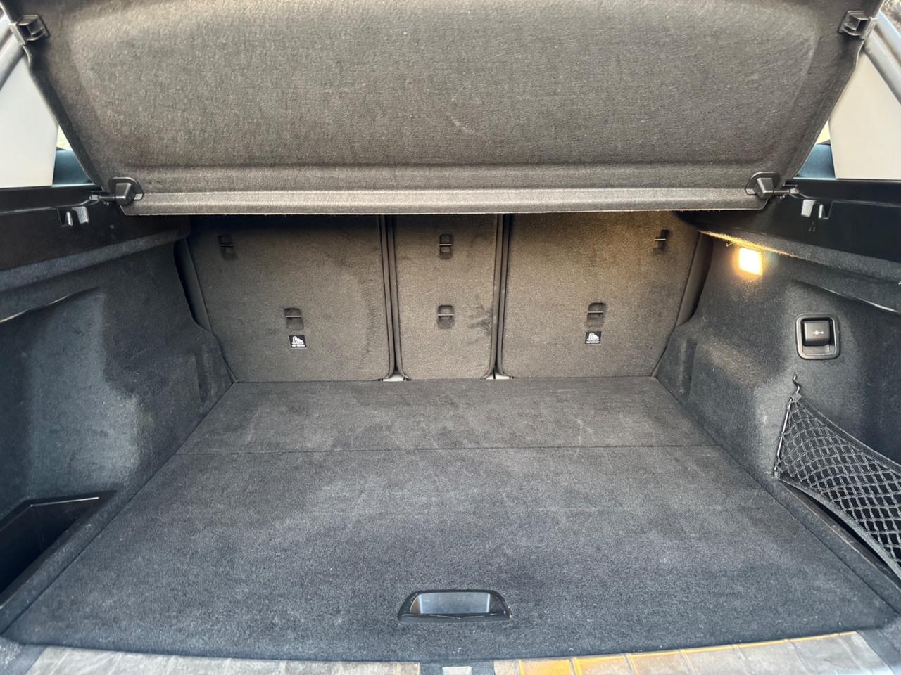 BMW X1 18d XDrive XLine - Tetto Led 18