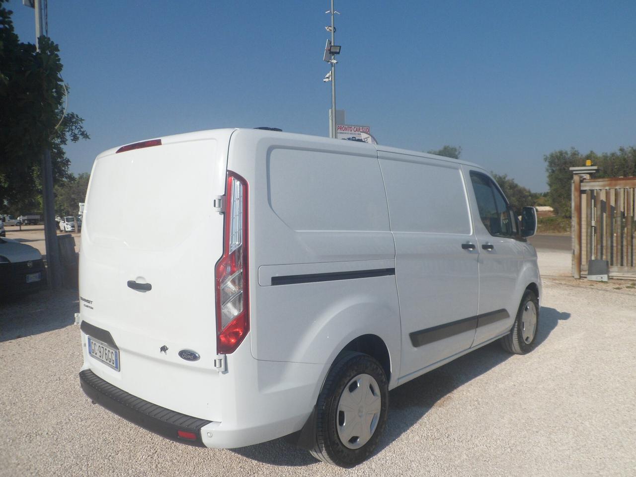 Ford Transit Custom furgone