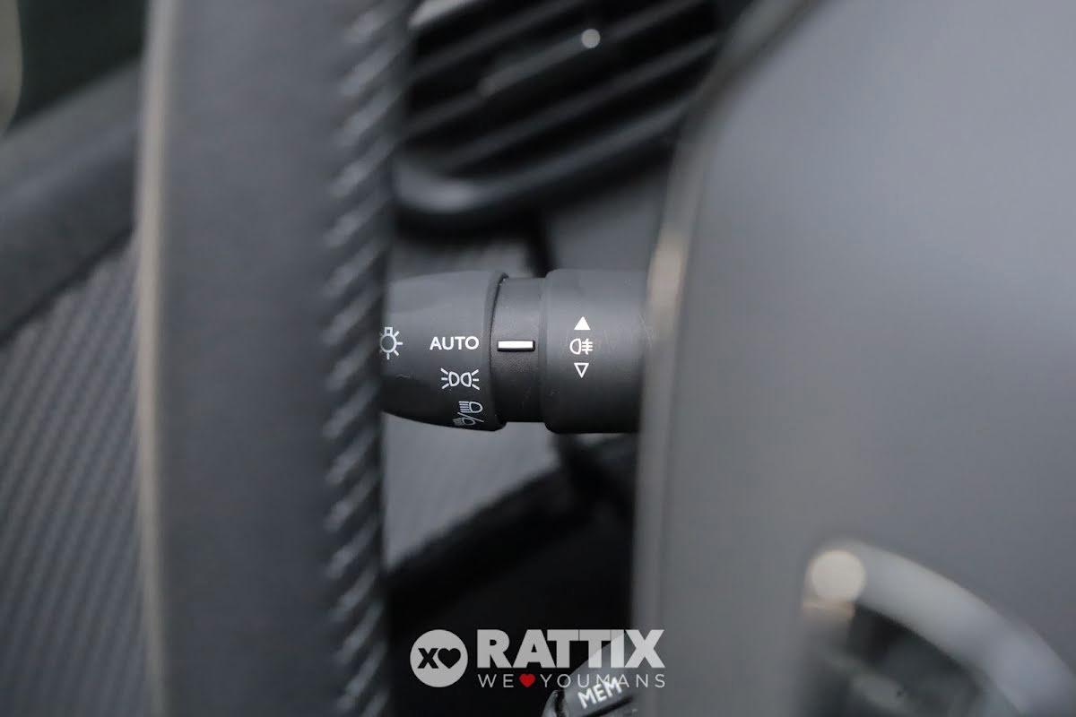 Peugeot 208 1.2 puretech 100CV Allure