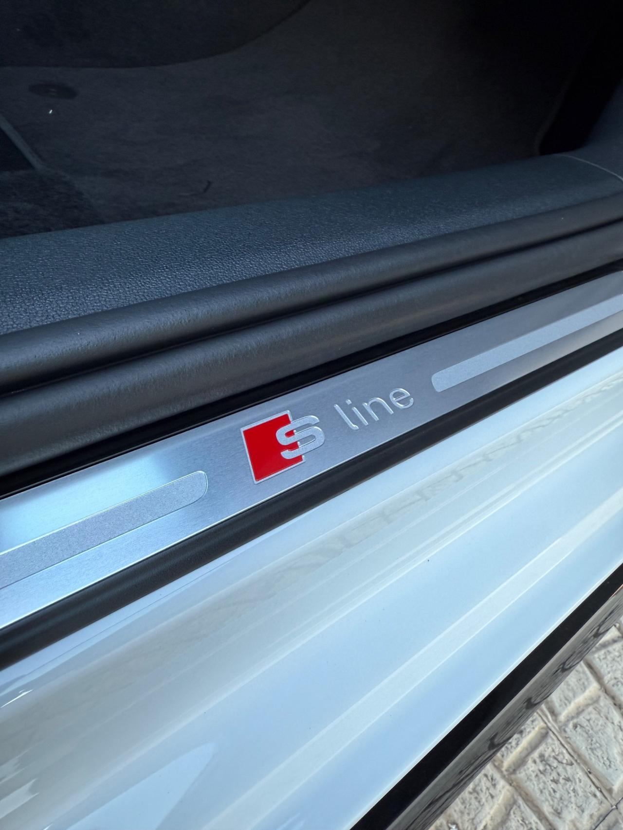 Audi A1 SPB 30 TFSI Identity Black Km 0