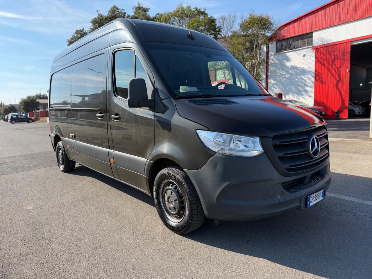 Mercedes Benz