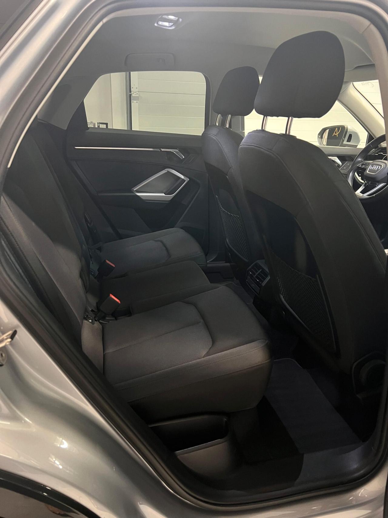 Audi Q3 35 TDI S tronic Business Advanced