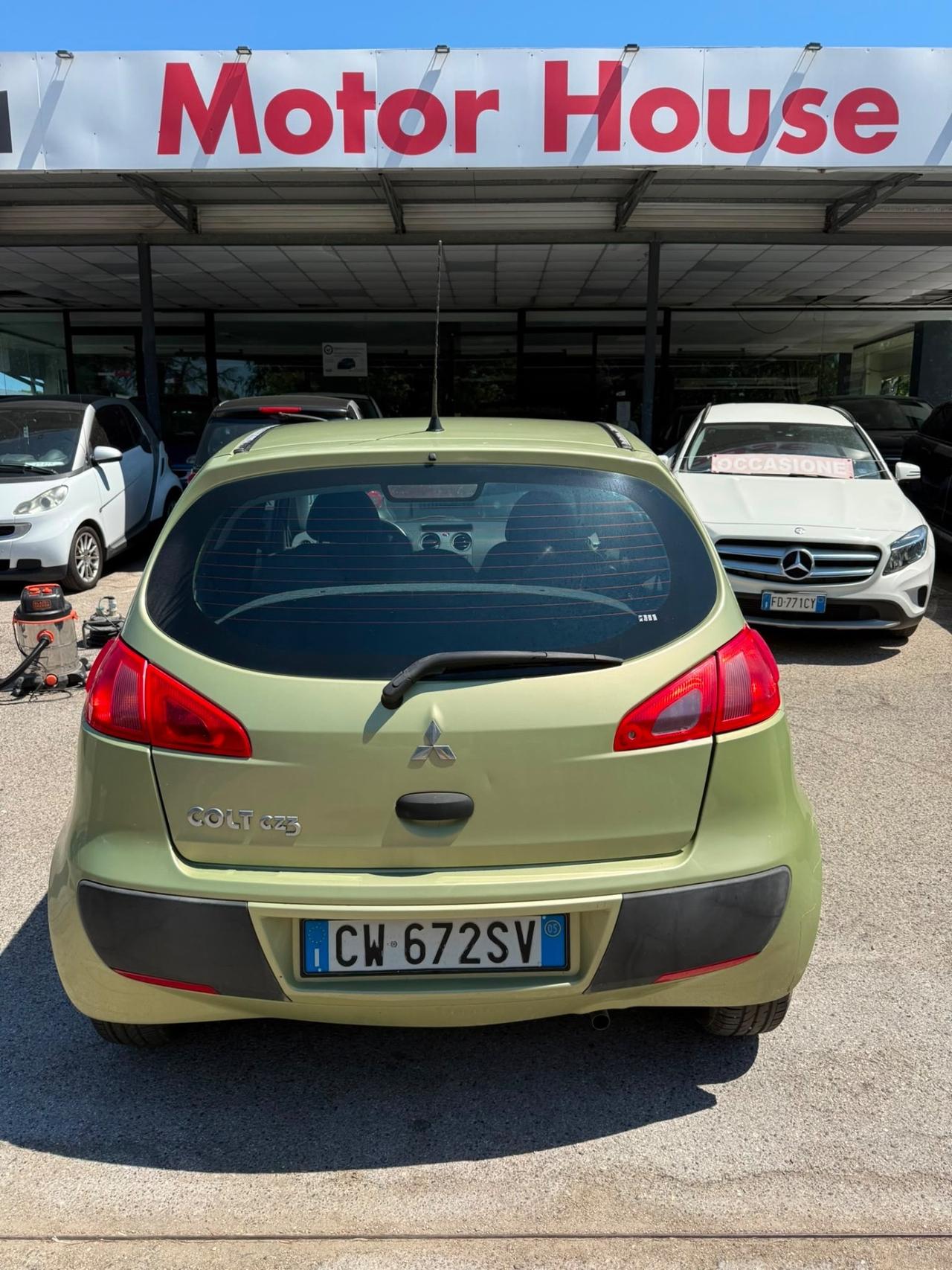 Mitsubishi Colt 1.1 12V 5p. Invite