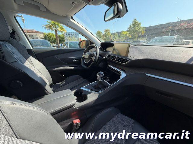 PEUGEOT 3008 BlueHDi 130 S&S Allure