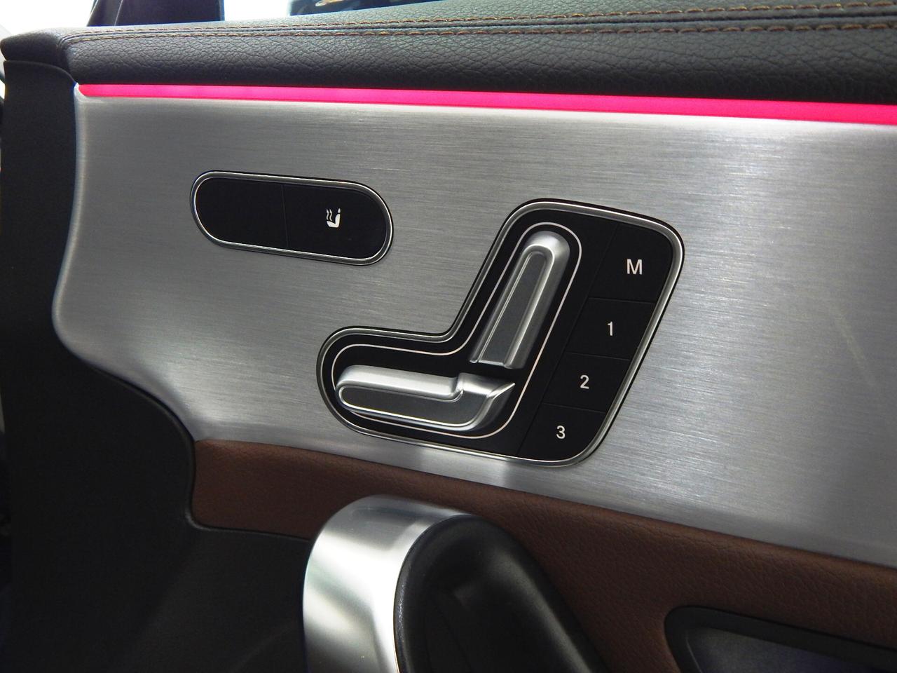 Mercedes-Benz CLA 180 d Coupe Premium AMG Aut. TETTO-NAVI-PELLE-PARK-LED