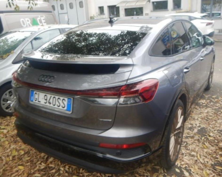 Audi Q4 50 e-tron quattro S line edition