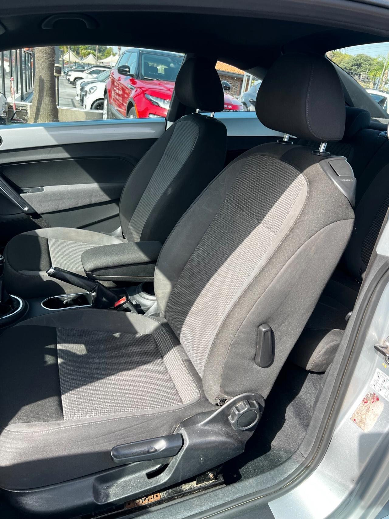 Volkswagen Maggiolino 1.6 TDI Design