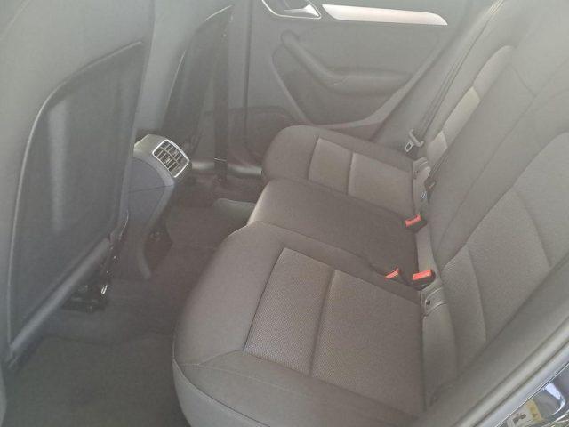 AUDI Q3 2.0 TDI 120 CV Business