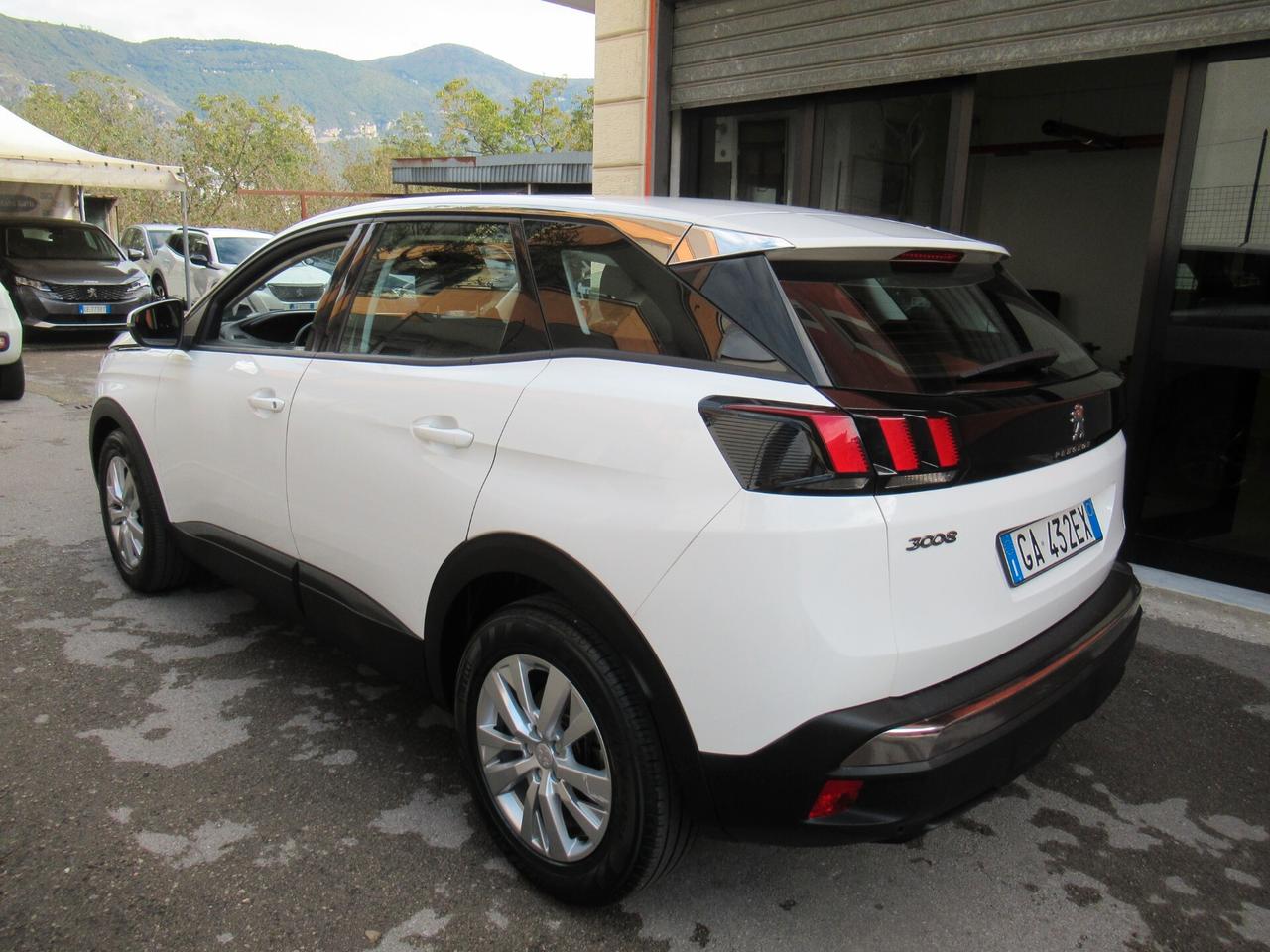 Peugeot 3008 BlueHDi 130 S&S Business