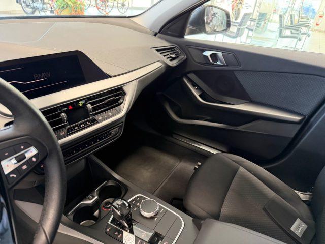 BMW 116 d 5p. Business Advantage